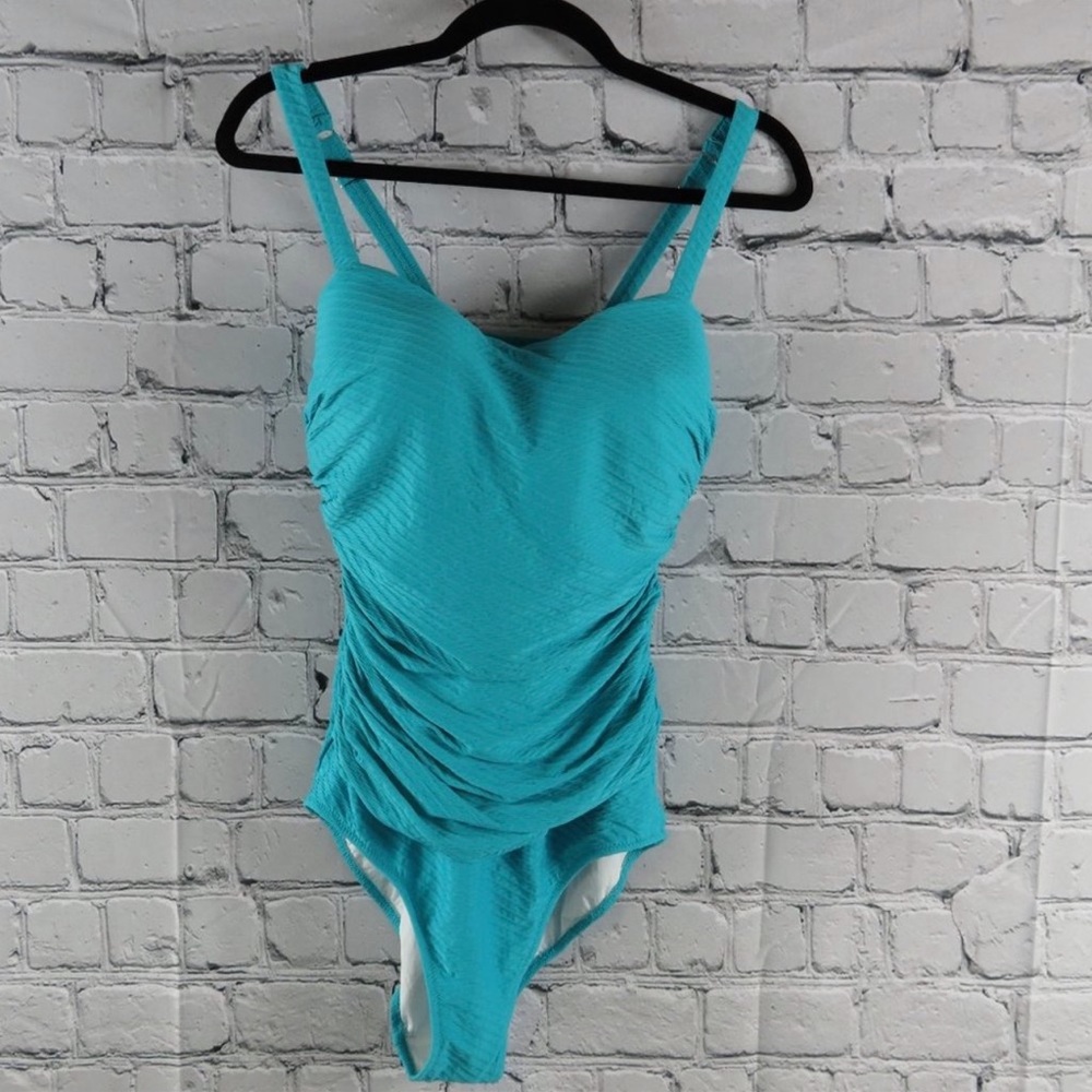 NWT PROFILE BY GOTTEX 1 PIECE